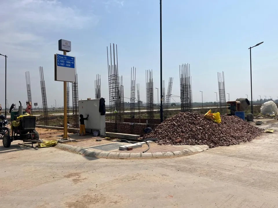 Reliance Met City 3